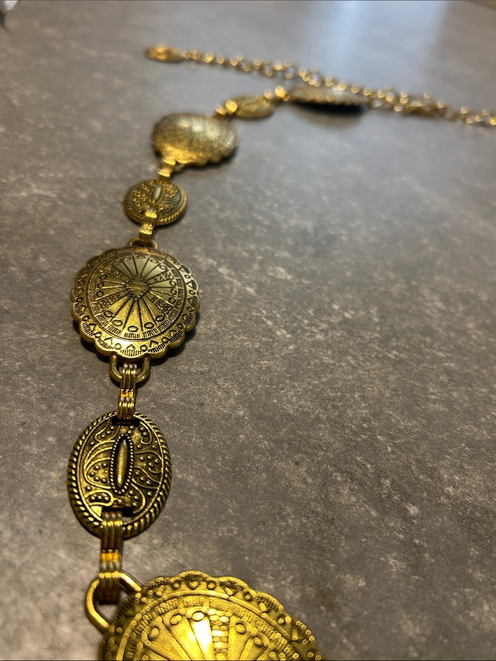 Western brass Concho Chain belt NEW - Picture 2 of 5